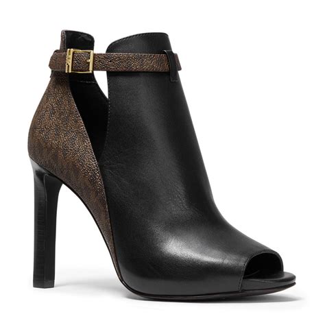 Michael Kors Women's Asher Leather Lug Ankle Booties